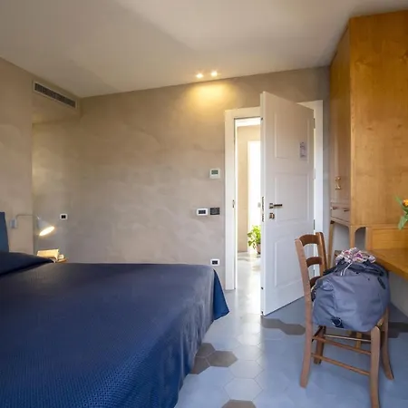 Il Roseto فندق مبيت وإفطار سورينتو