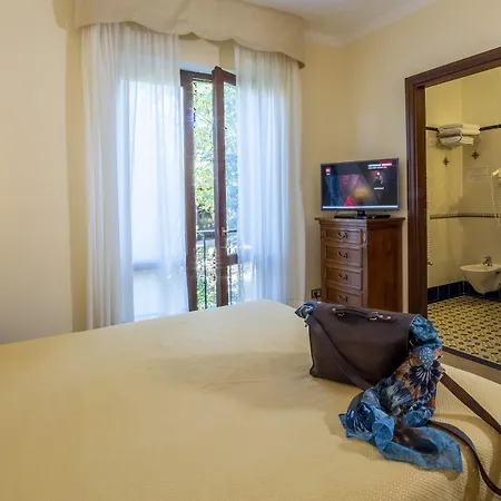 فندق مبيت وإفطار Il Roseto سورينتو