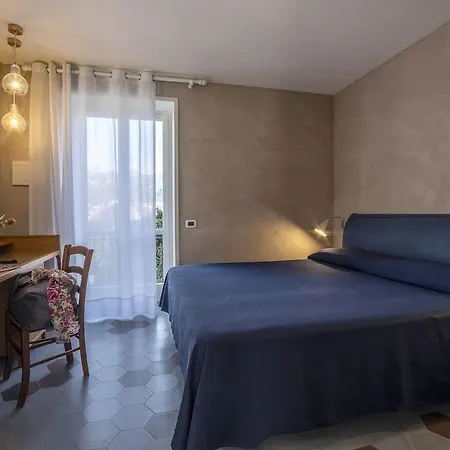 Il Roseto فندق مبيت وإفطار سورينتو