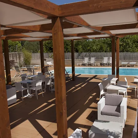 伊尔罗塞托酒店 4* 索伦托