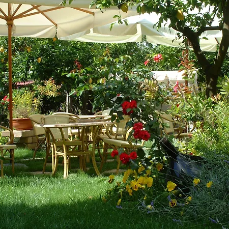 伊尔罗塞托酒店 4* 索伦托