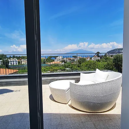 伊尔罗塞托酒店 4* 索伦托