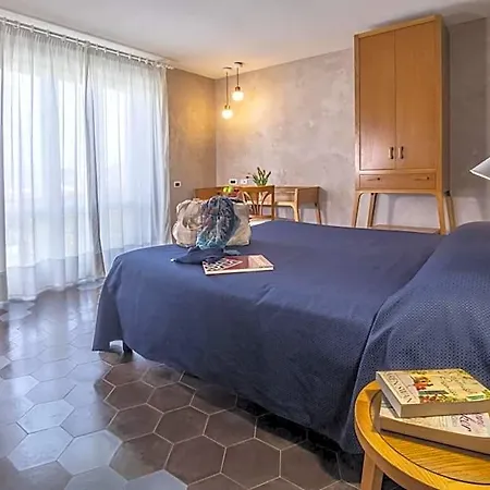Il Roseto Bed & Breakfast 4*
