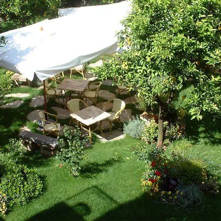 Bed & Breakfast Il Roseto 4*